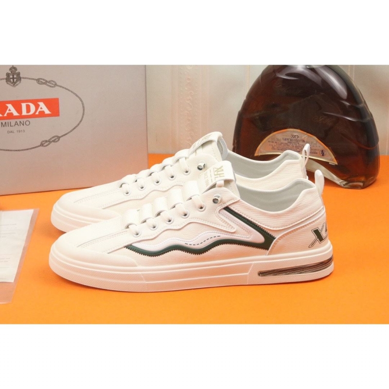 Pra*a casual shoes